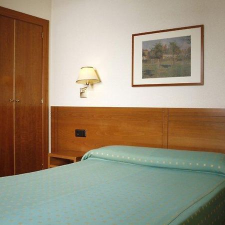 Hotel Yit Conquista De Toledo Zewnętrze zdjęcie